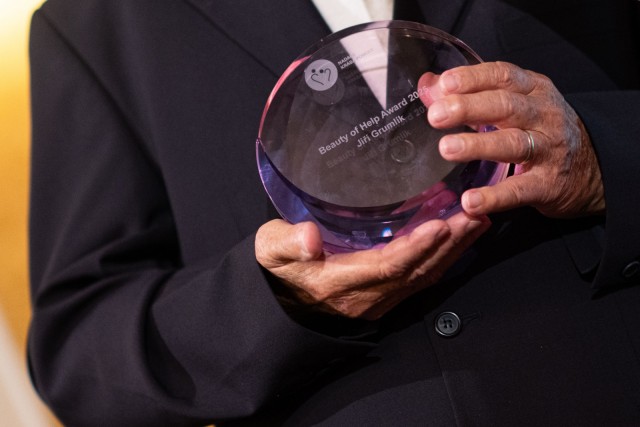 Ředitelka ŽIVOTa 90 Ruth Šormová byla nominována na Beauty of Help Award 2026